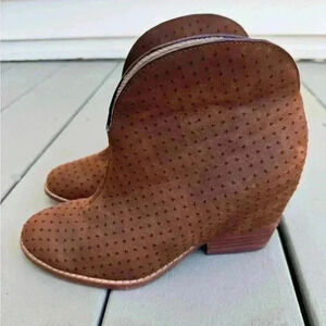 MATT BERNSON Umber Oiled Leather Flores Textured Brown Booties Women’s Size 6